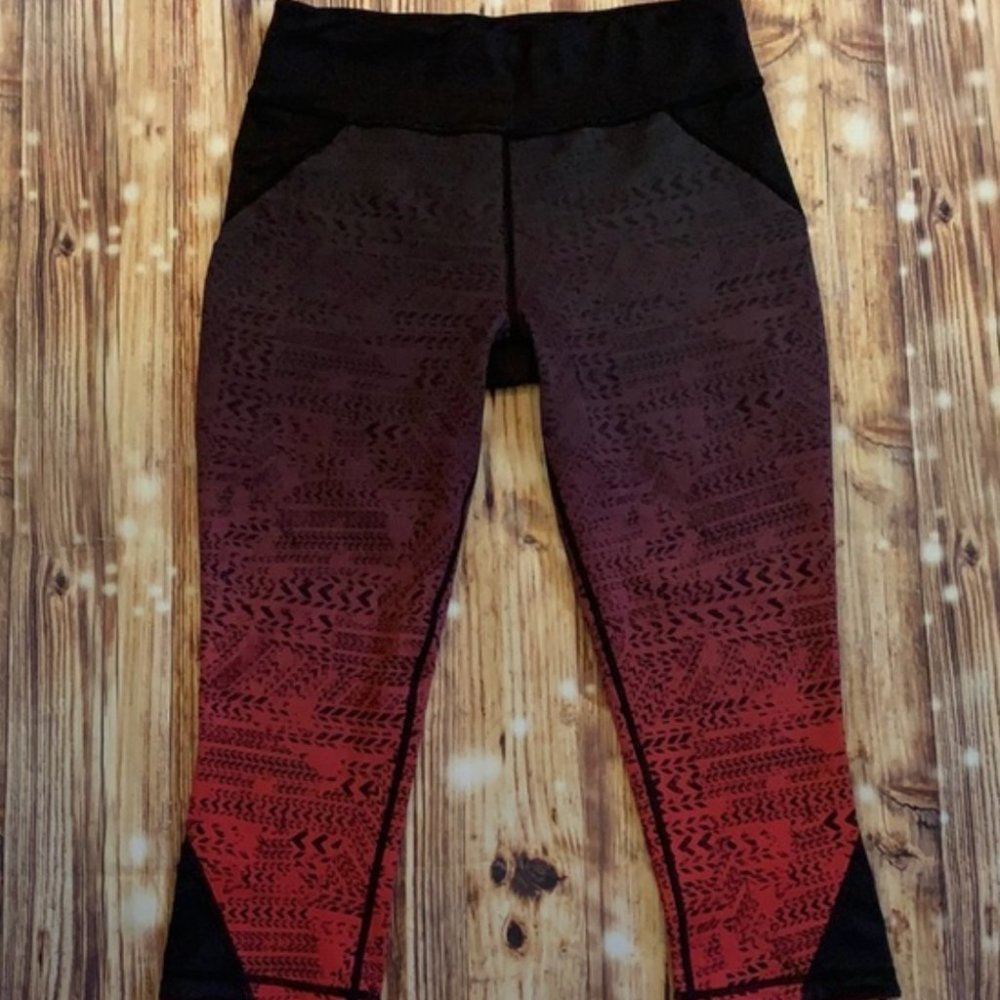 Sweaty Betty S Ombré Reversible Capri Legging - 20” inseam Excellent condition